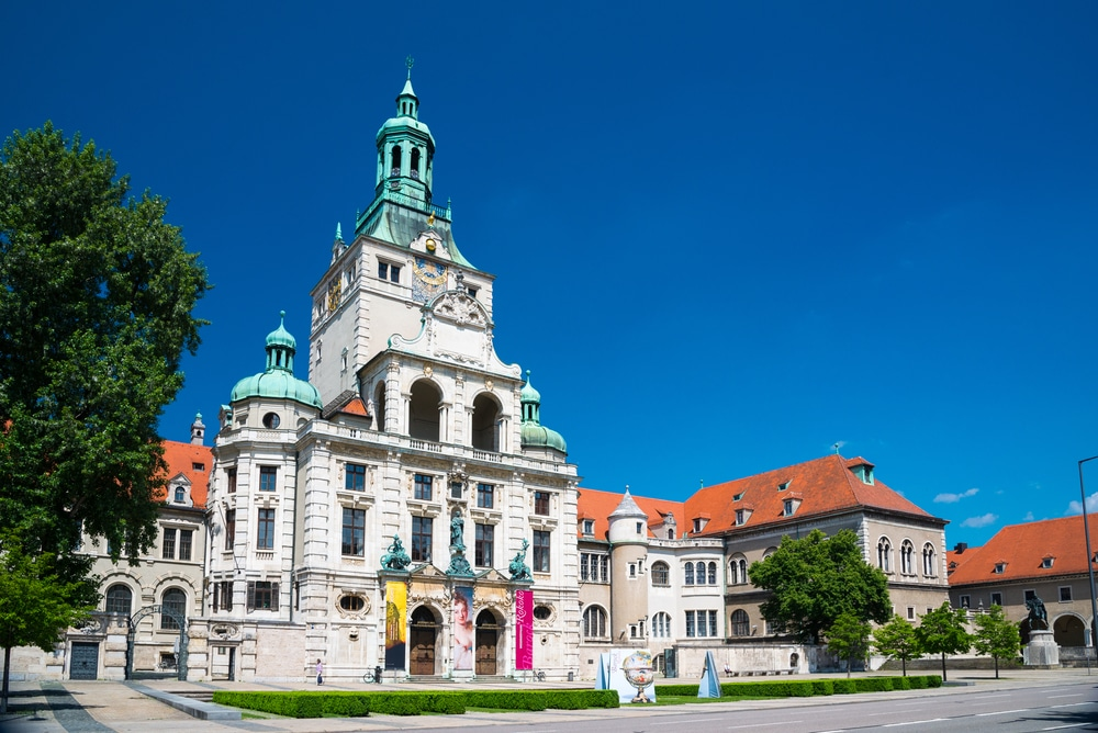 Mit dem Limousinenservice München zu den schönsten Sehenswürdigkeiten in Bayern
