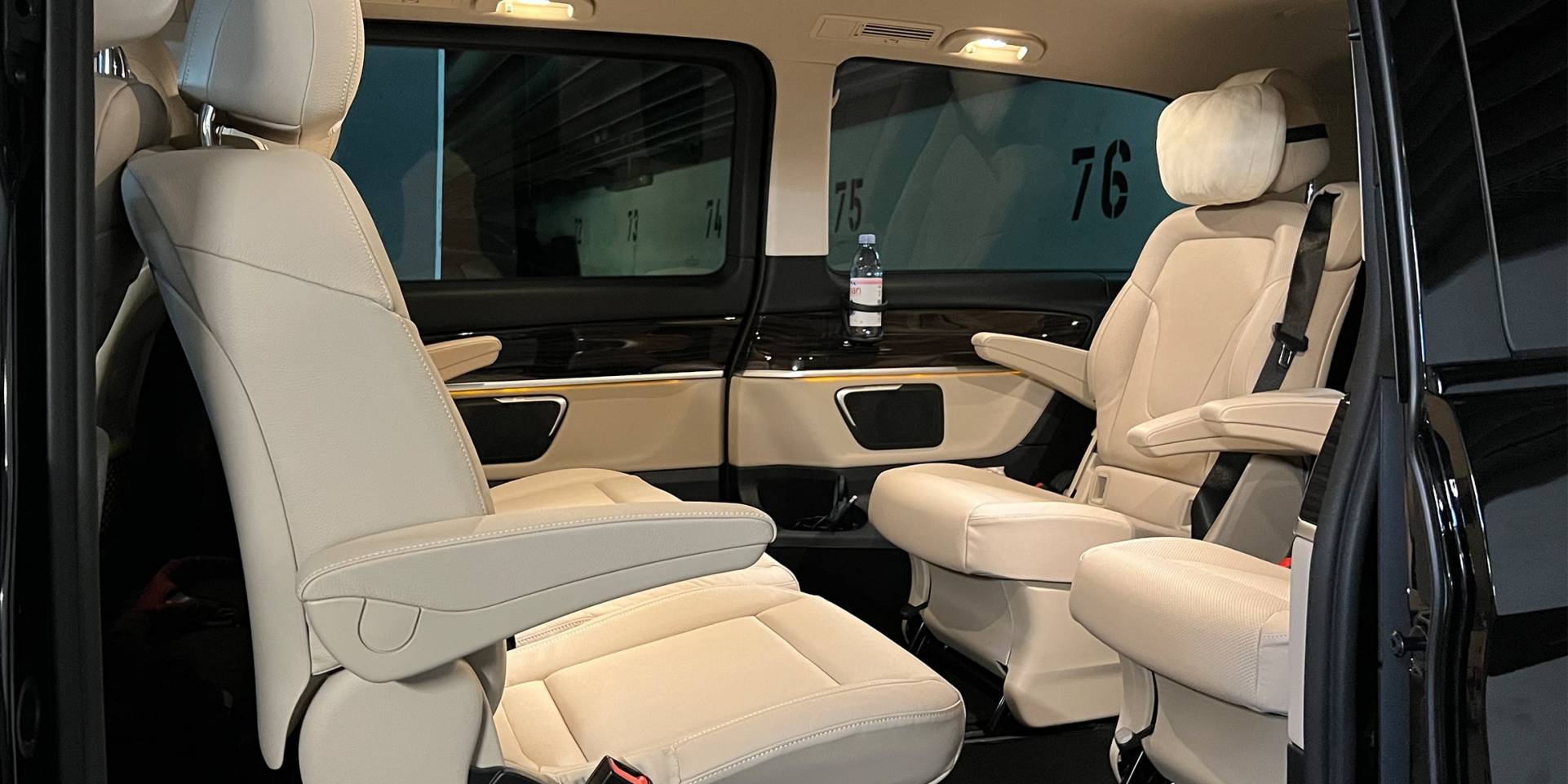 Exclusive minibus for your journey - Chauffeur Service Munich